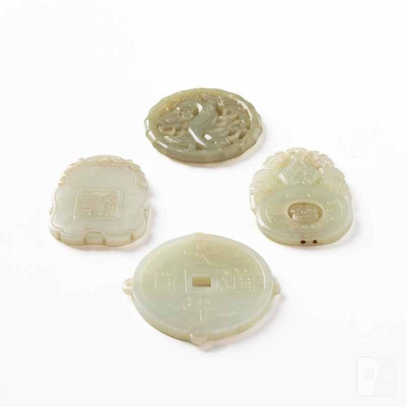 Four Chinese well sculptured nephrite pendants, - 图2